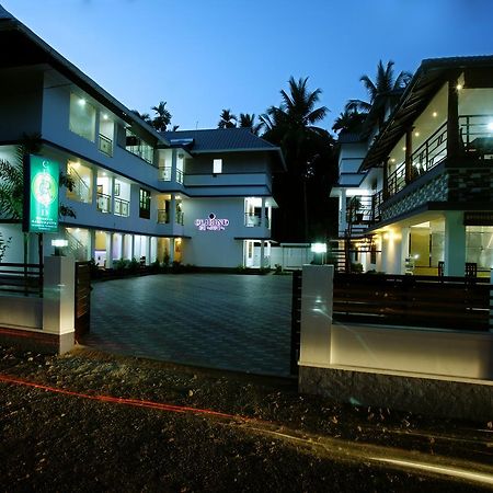 Clirind Resort Athirappilly Ngoại thất bức ảnh